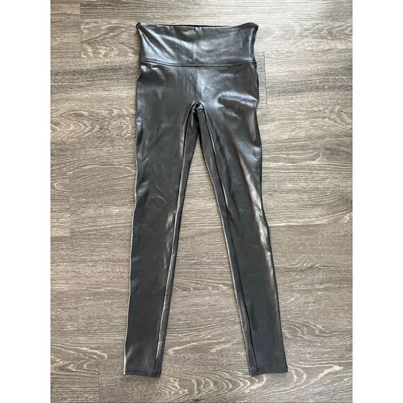 Spanx Faux Leather Leggings in Black Size Small - Picture 2 of 6